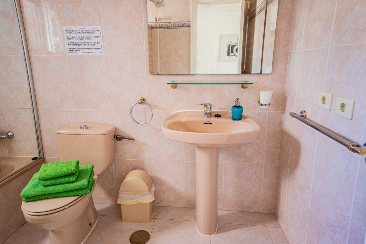 Sea Breeze Apartment ปูแอร์โตเดลคาร์เมน ภายนอก รูปภาพ