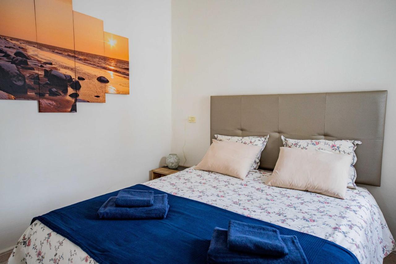 Sea Breeze Apartment ปูแอร์โตเดลคาร์เมน ภายนอก รูปภาพ