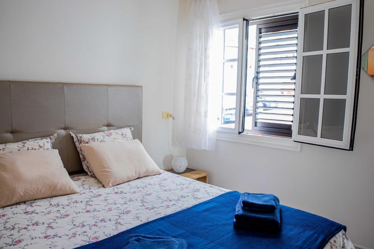Sea Breeze Apartment ปูแอร์โตเดลคาร์เมน ภายนอก รูปภาพ