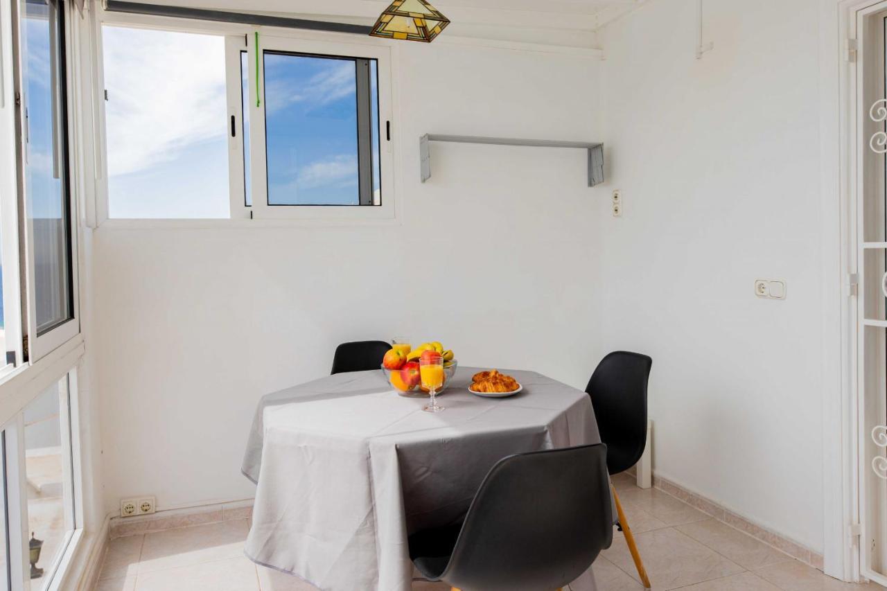 Sea Breeze Apartment ปูแอร์โตเดลคาร์เมน ภายนอก รูปภาพ